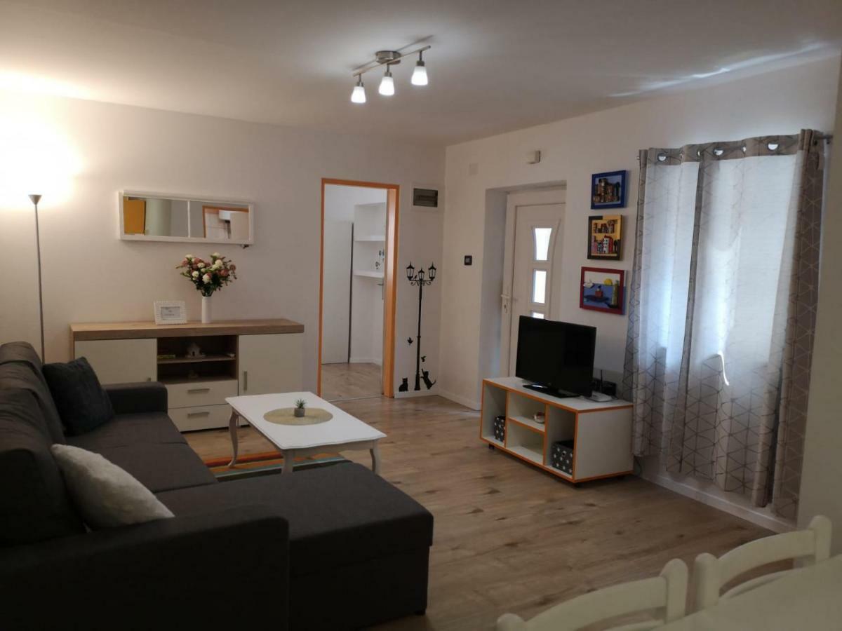 Apartment Asja Old City Center Pula Extérieur photo