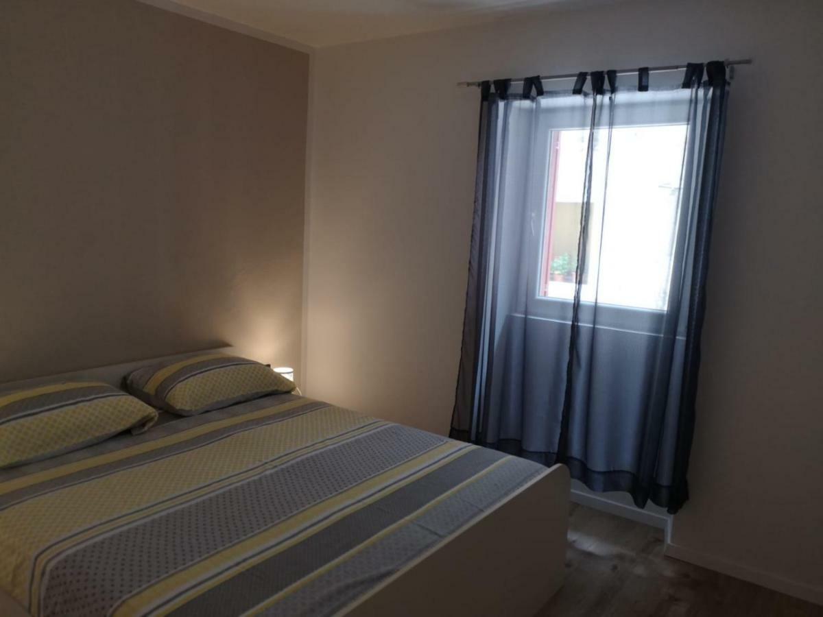 Apartment Asja Old City Center Pula Extérieur photo