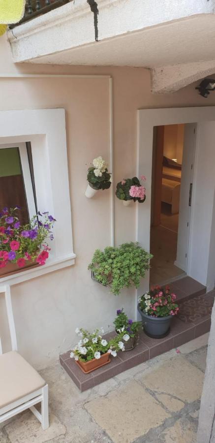 Apartment Asja Old City Center Pula Extérieur photo